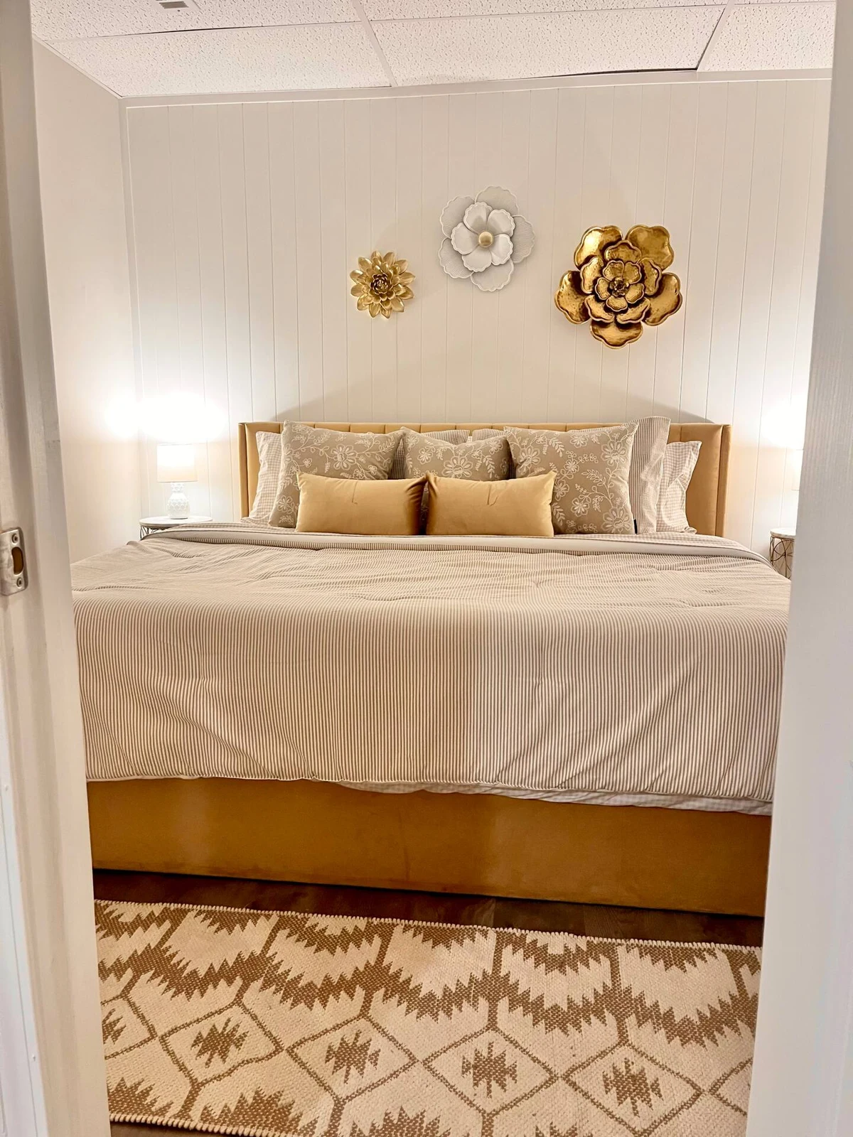 Boho Luxe Retreat - Bedroom 4 image 1